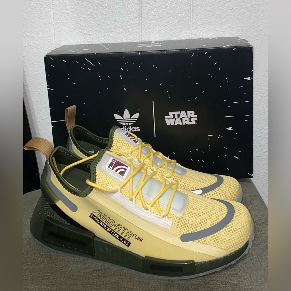 Adidas x Star Wars Mens Size 10 NMD R1 Spectoo New with Tags and Box